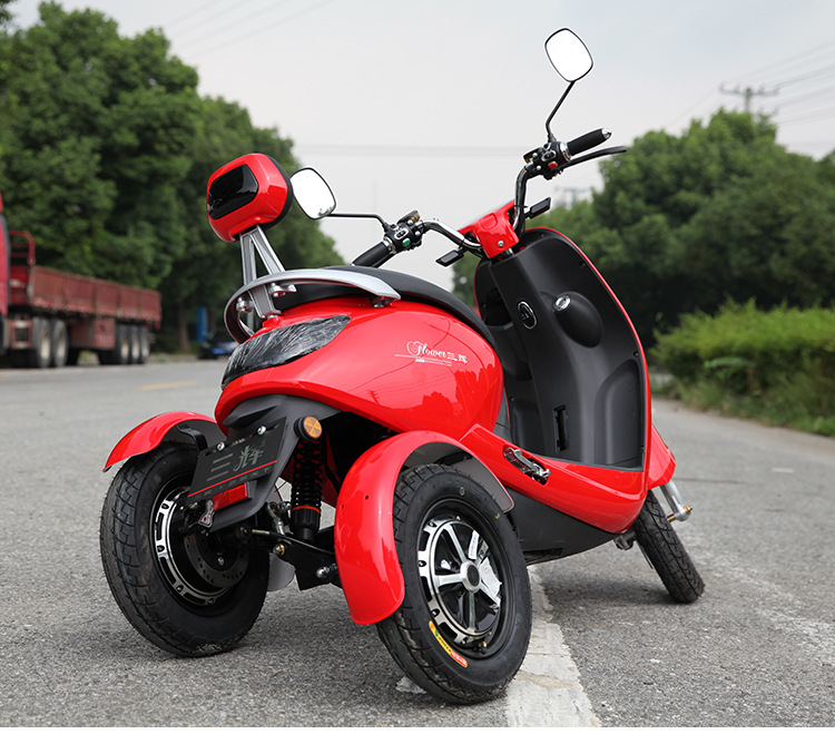 双动力独立悬挂不倒翁安全电动车成人三轮车电瓶车休闲车代步车