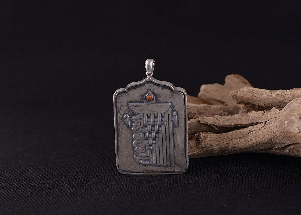 银吊坠_十相 六字真言唐卡不动明王唐卡吊坠 - 阿里巴巴