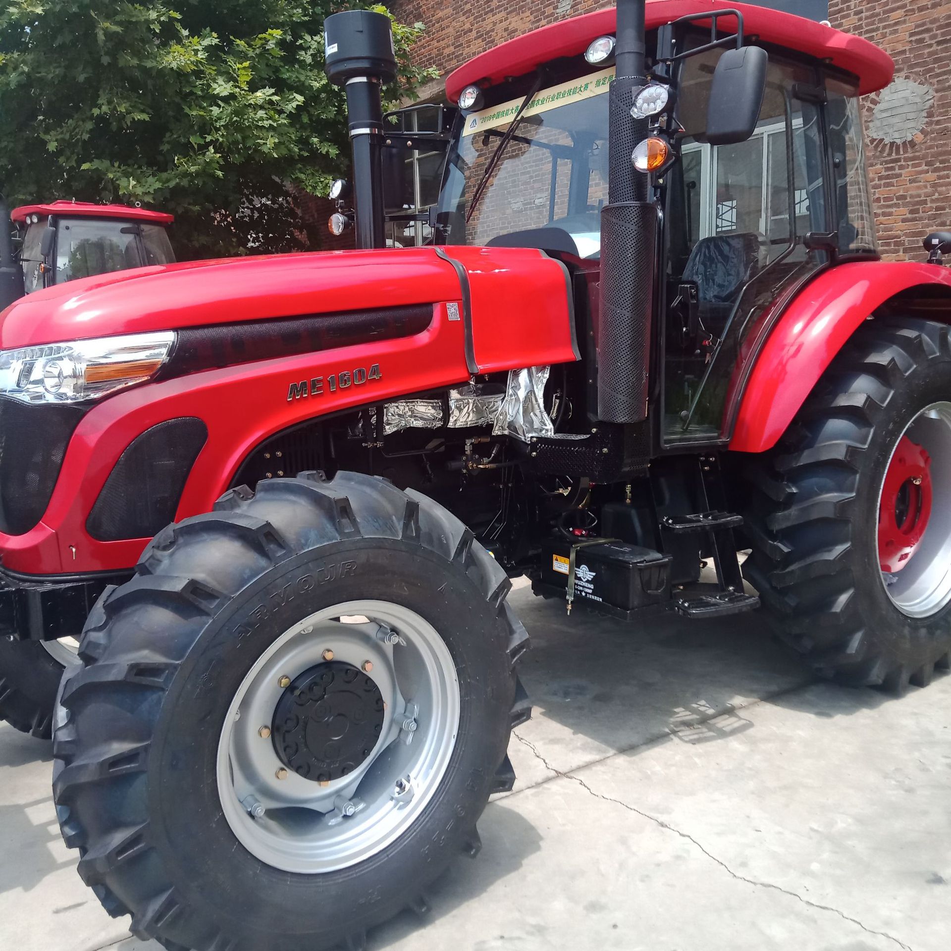 五征泰山804中拖多功能农用拖拉机耐用省油大马力四轮拖拉机