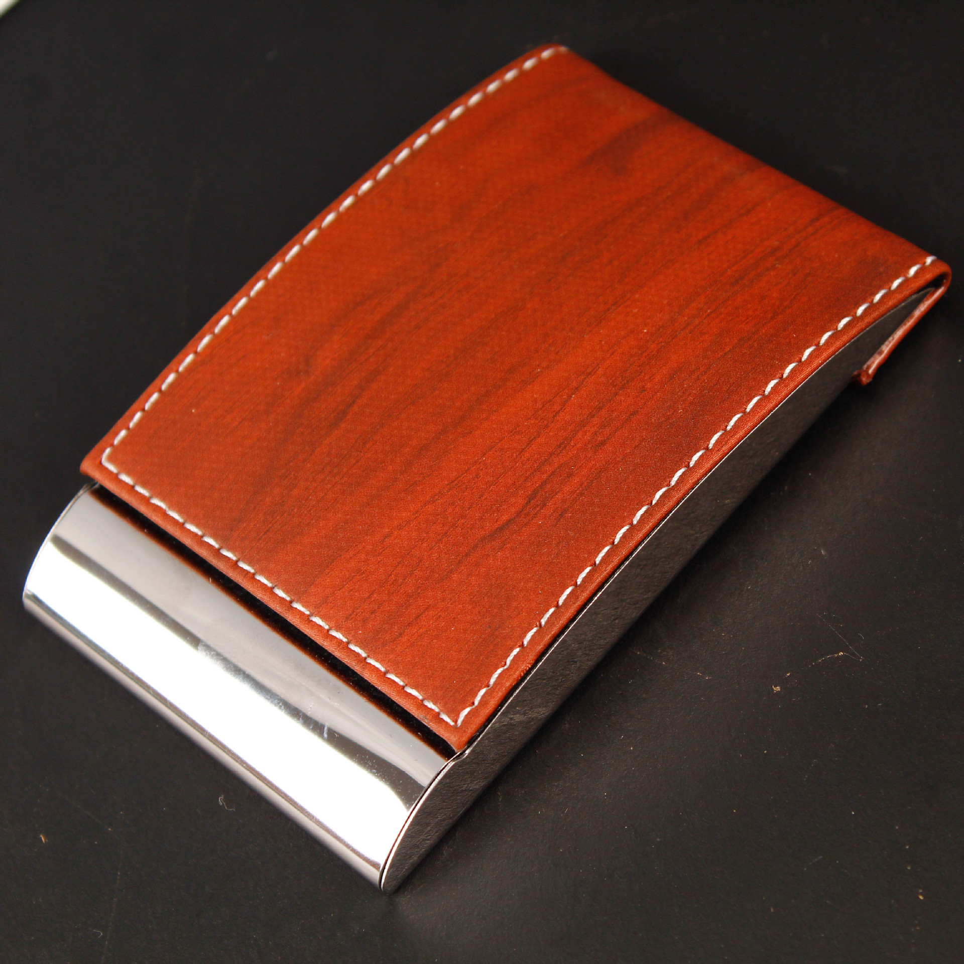 厂家直供 翻盖竖式名片盒广告名片盒不锈钢精品名片盒名片夹 皮质