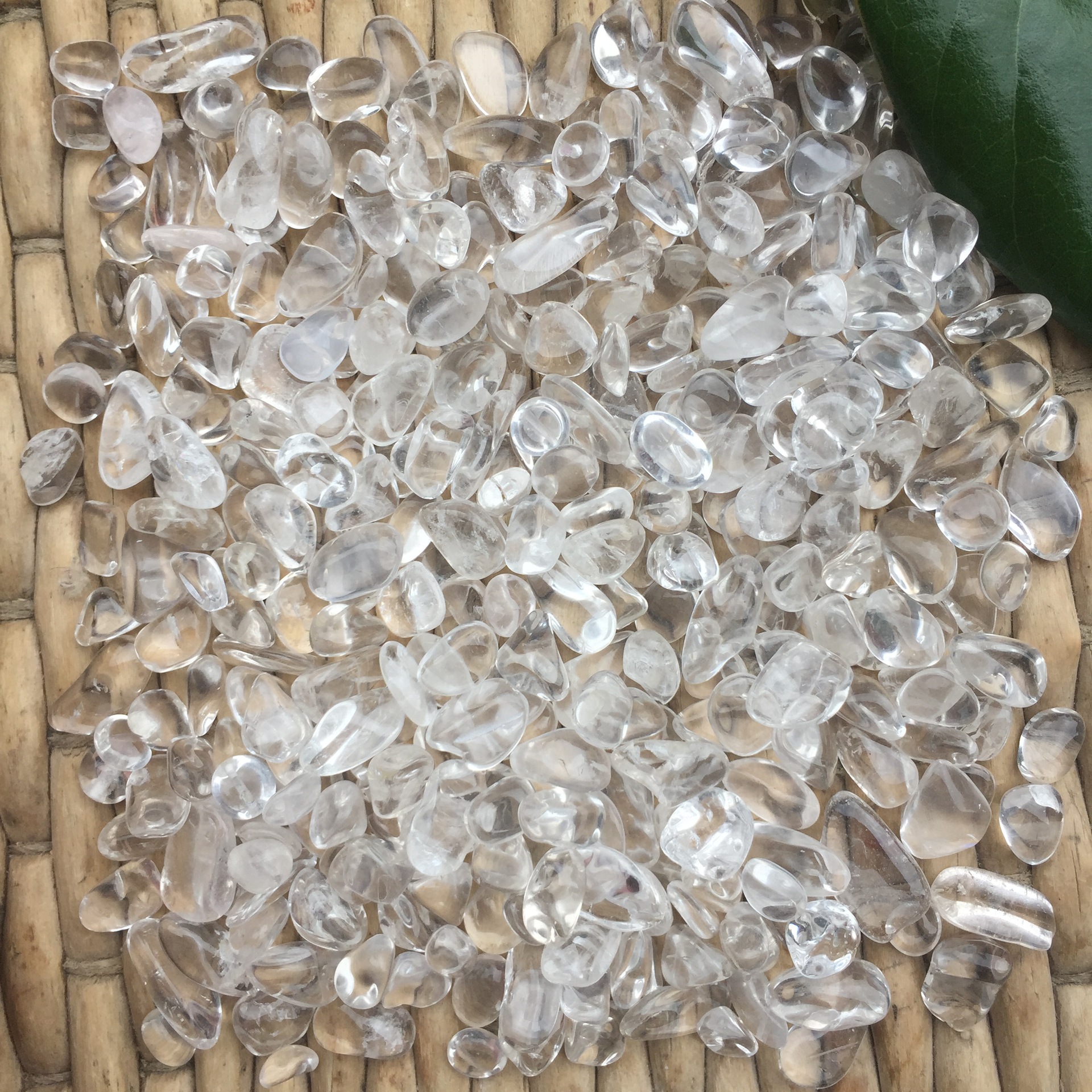 天然白水晶碎石 水晶消磁摆件供佛厂家直销