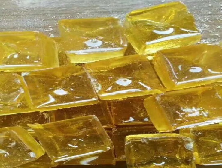 现货供应一级工业松香拔毛黄松香脂松香量大优惠湿地松香