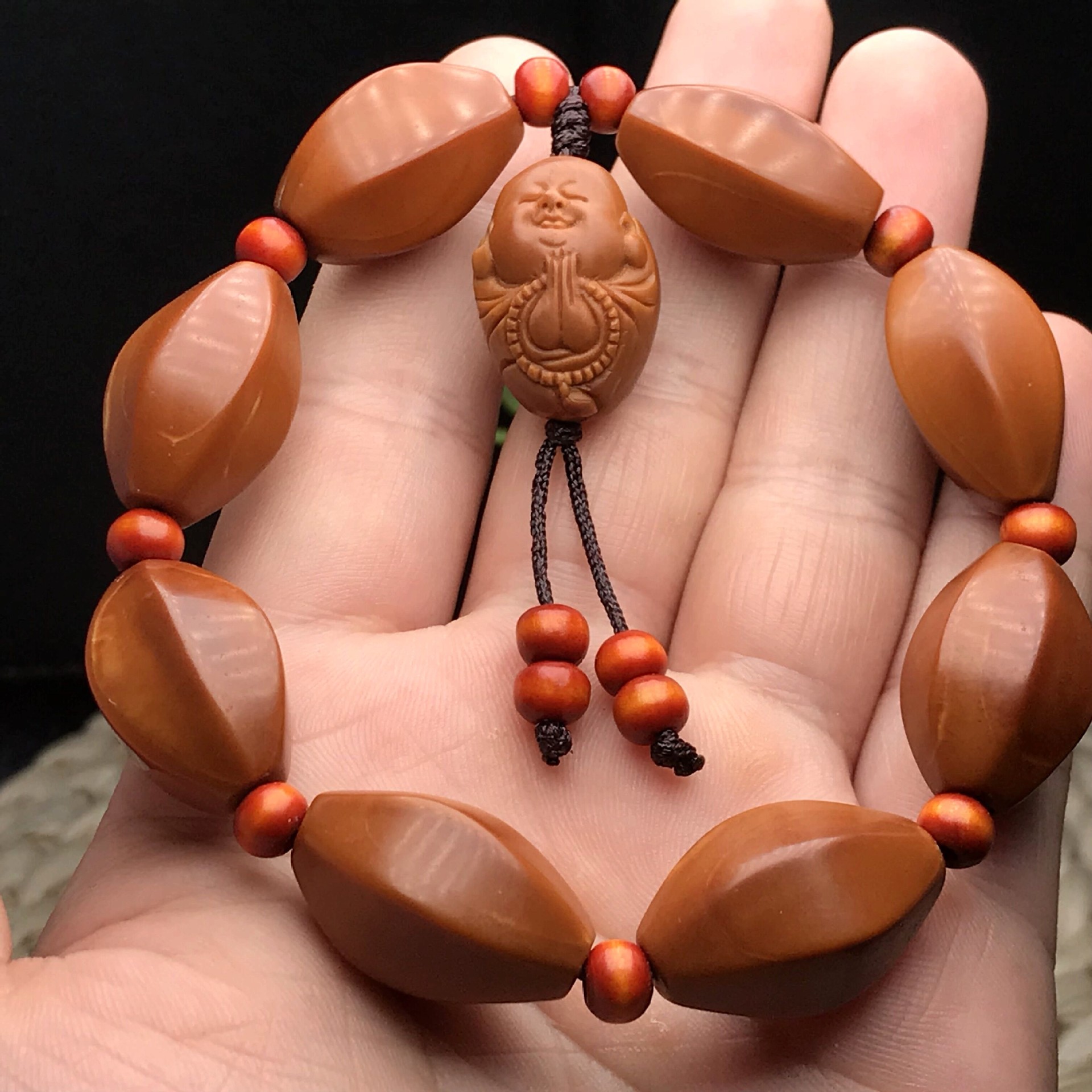 油核橄榄核六棱手串时尚男女款橄榄胡佛珠手链一心向佛吊坠