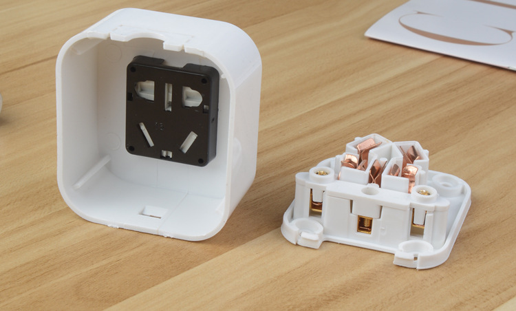 新国标带安全门 16a空调插座 方形大功率小五孔 两极三极无线插座