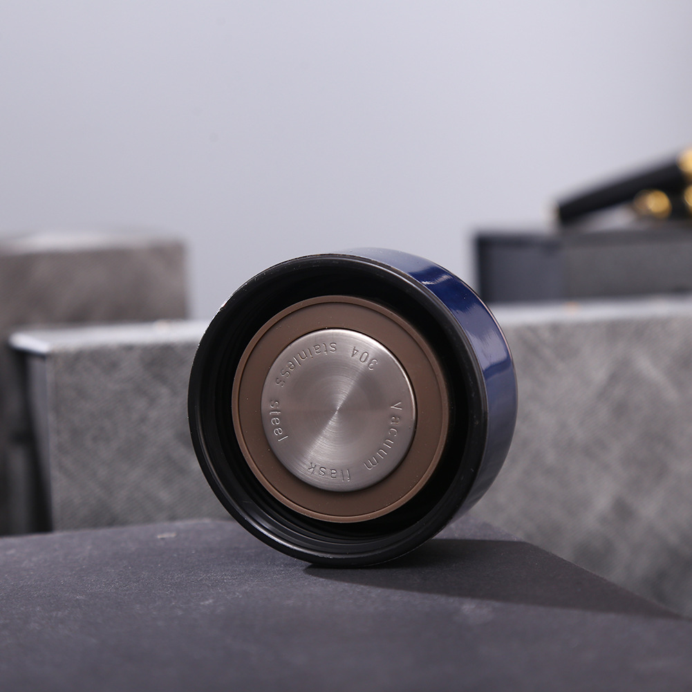 男商务保温杯304不锈钢内胆2019新款保温杯亮盖带提手绳茶水杯子