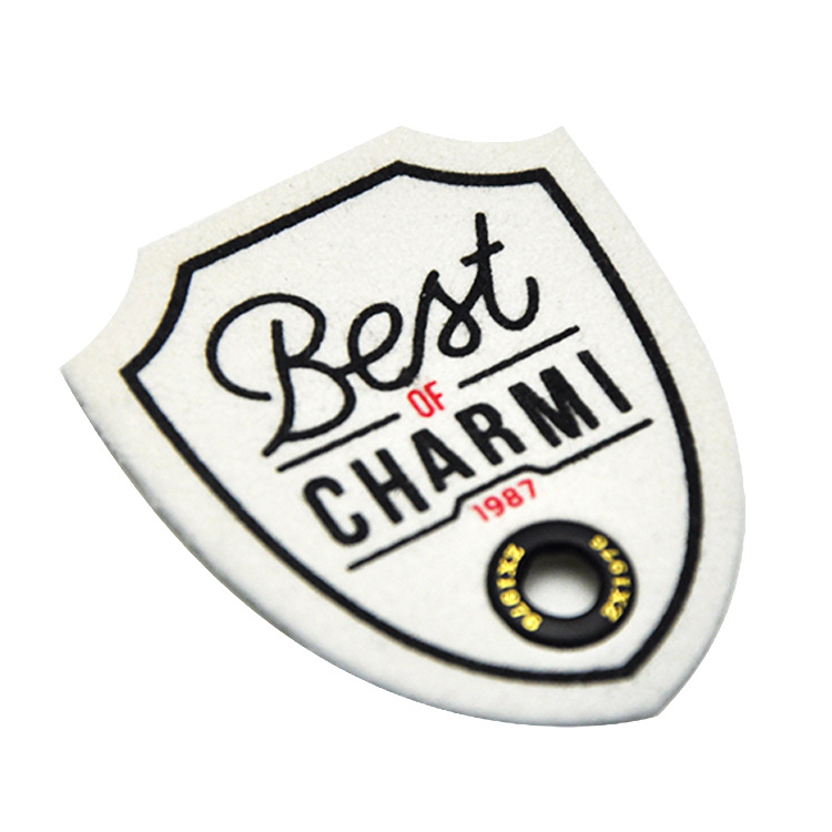 擎瀚植胶印花滴塑商标箱包装饰硅胶压花商标打鸡眼穿孔商标定做