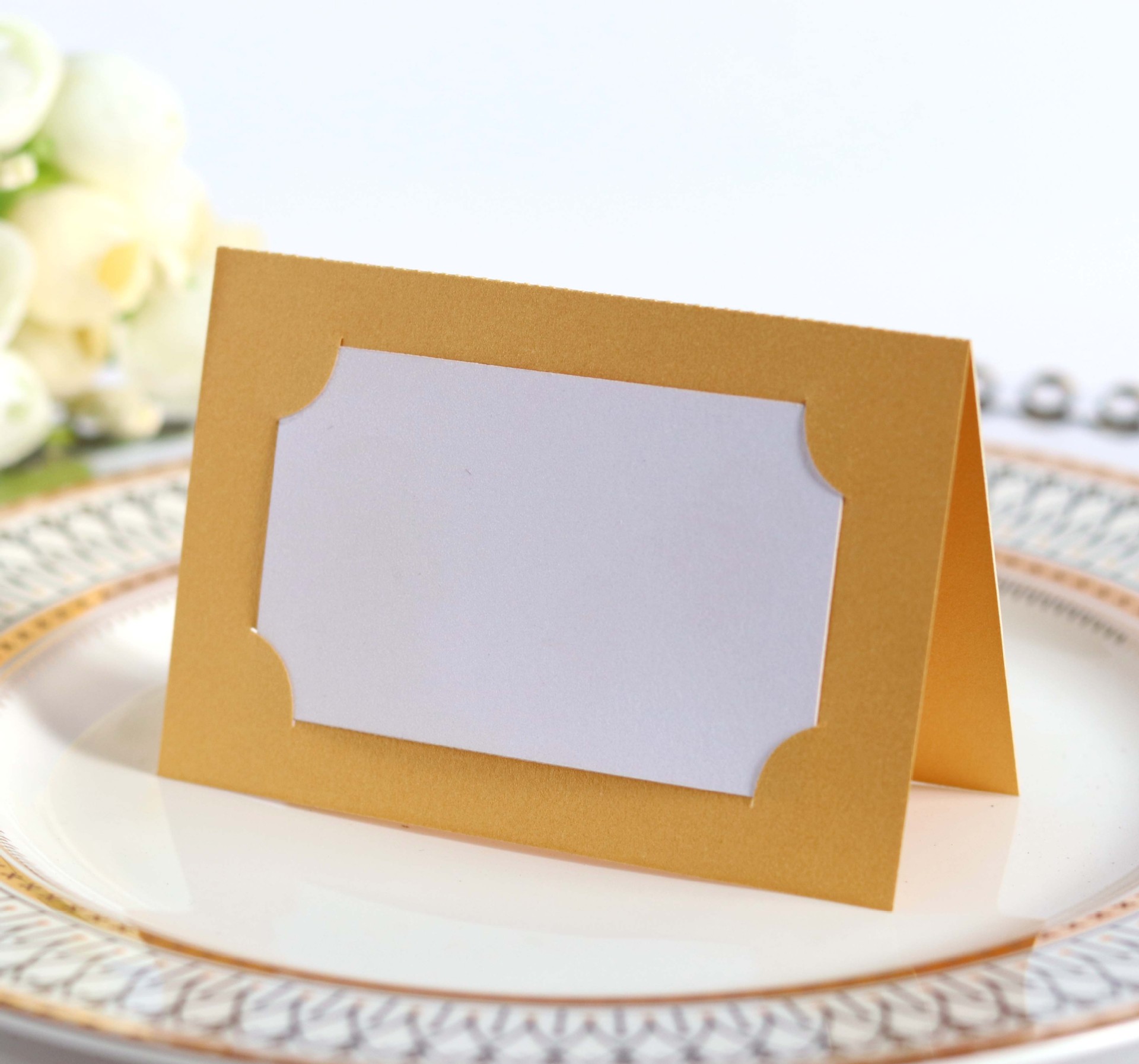 亚马逊 婚庆 金色结婚席位卡 激光镂空姓名桌卡 数字邀请卡片批发