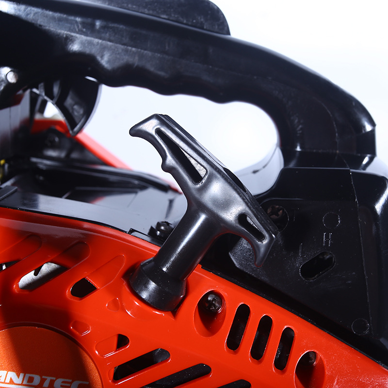 厂家直销大功率油锯手提小型家用伐木锯链锯多功能砍树机批发定制