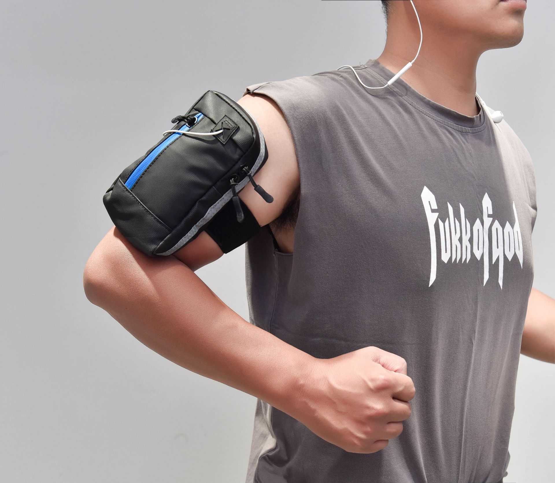 臂包跑步运动男女手臂带手机手腕包苹果华为多功能健身防水耳机包