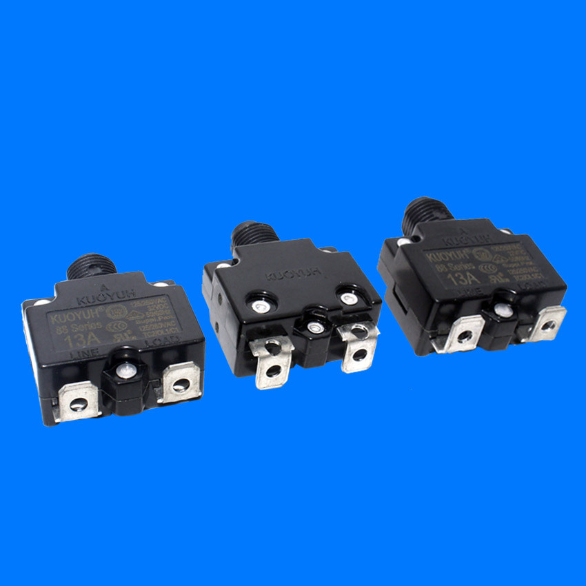 现货13a 过流保护器 电源过载断路器 弯脚 复位 电机 汽车 水泵