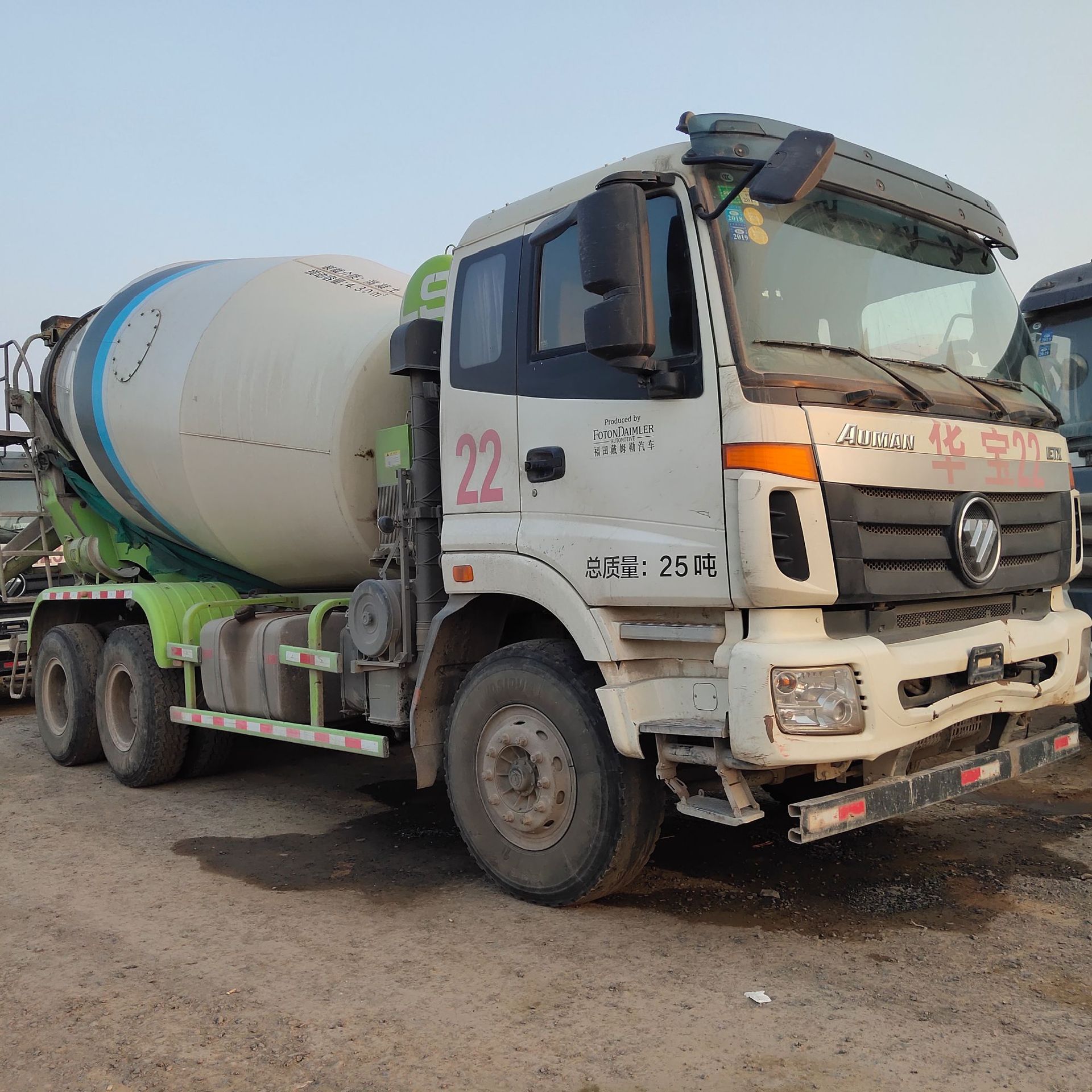 二手水泥搅拌车 16年欧曼大十四方混凝土搅拌罐车 二手搅拌罐车