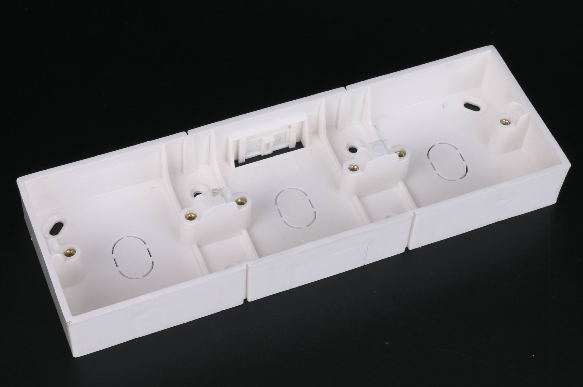 现货pvc三位明装底盒258*86*34加厚明装接线盒厂家电源底盒开关盒