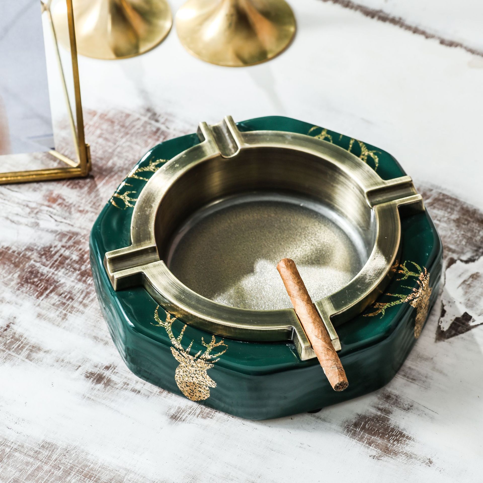 陶瓷烟灰缸北欧家用烟缸创意个性办公装饰欧式雪茄烟缸装饰摆件