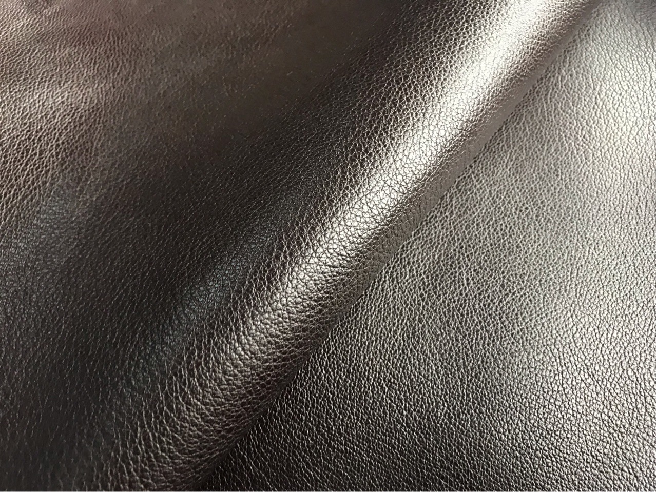 0mm缩纹羊皮 7-10尺 80/张随机