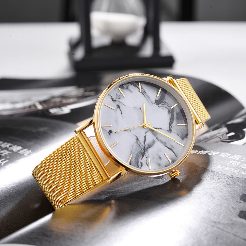 中低档手表,难免会有瑕疵,太过介意慎拍.   3.