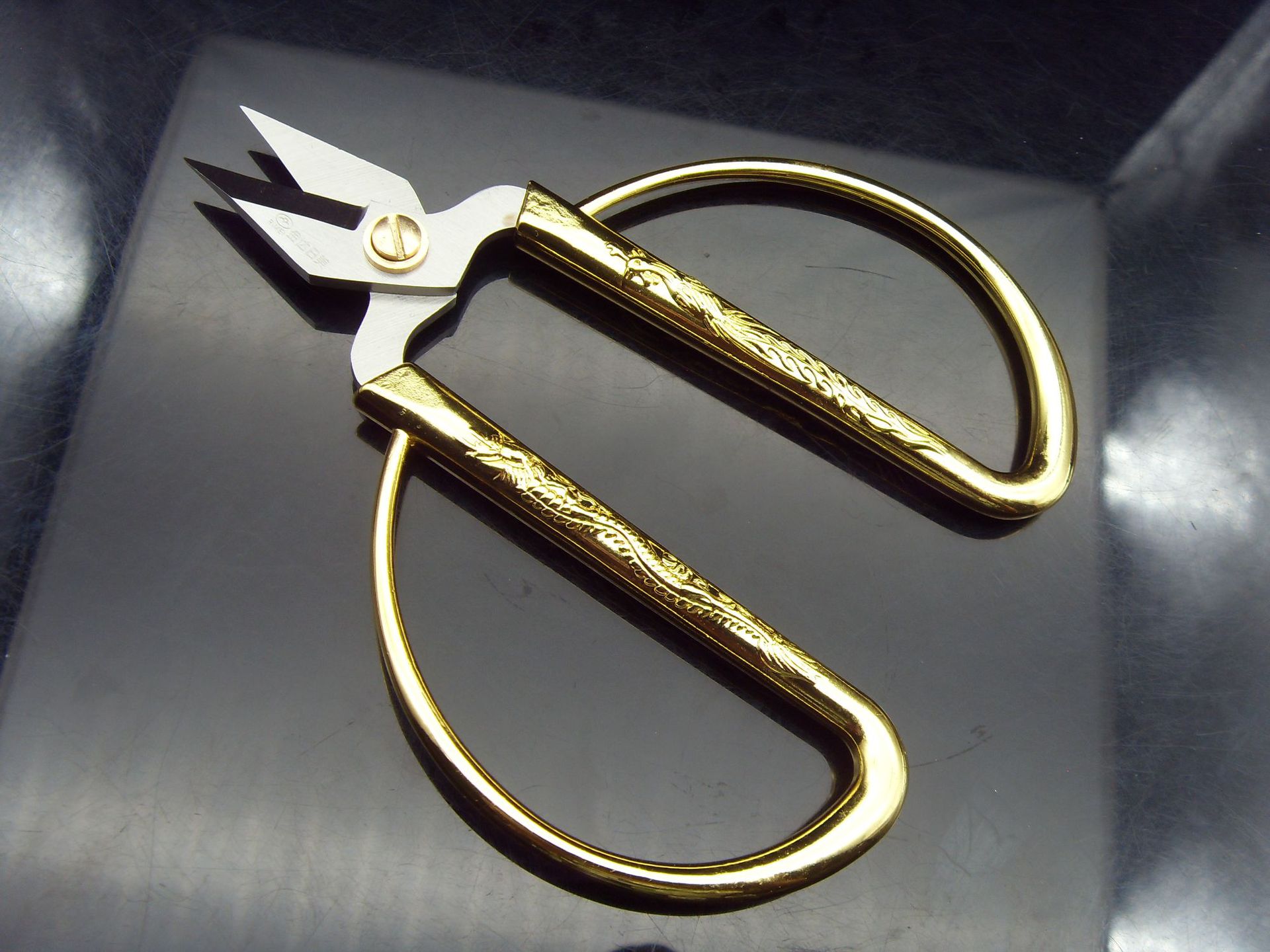 批发日美剪刀龙凤金属剪刀日美b05g# 合金剪(金)剪指甲用剪刀