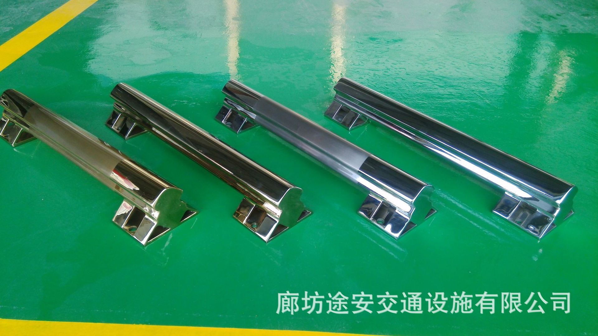 不锈钢管挡车器 车轮定位器 菱形阻车器 异形八字管挡车杆止退器