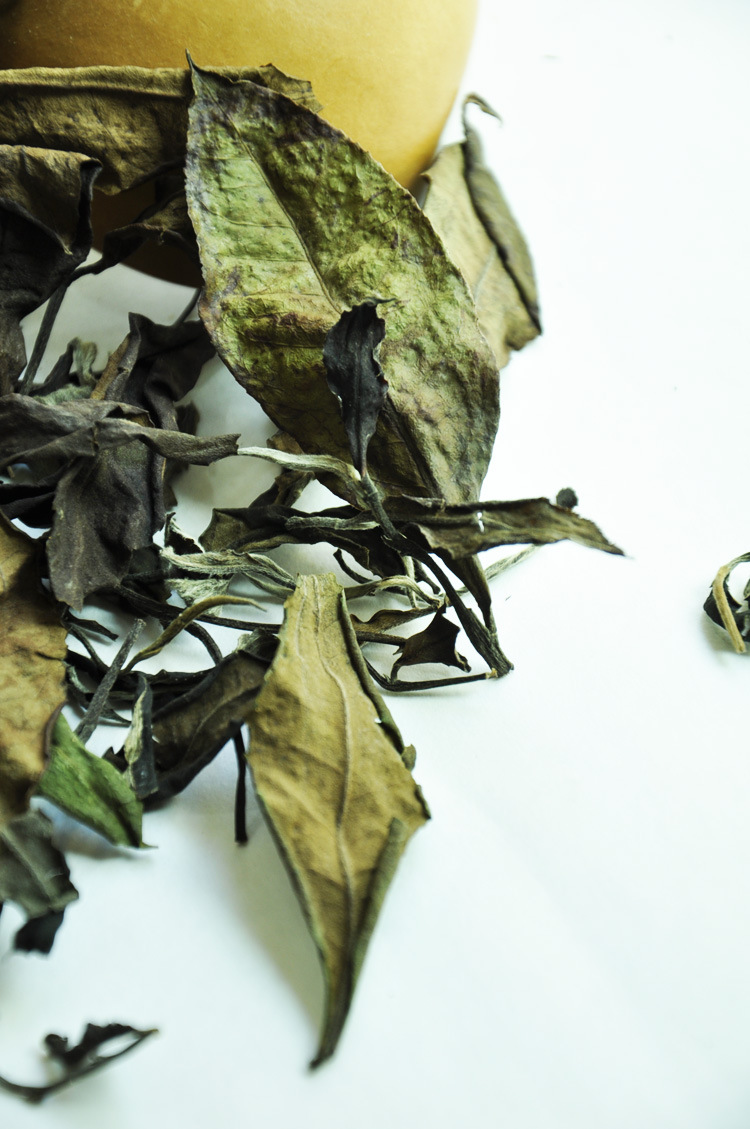 云南古树白茶 勐库大叶种白茶 普洱散茶 2018年 非月光白散料