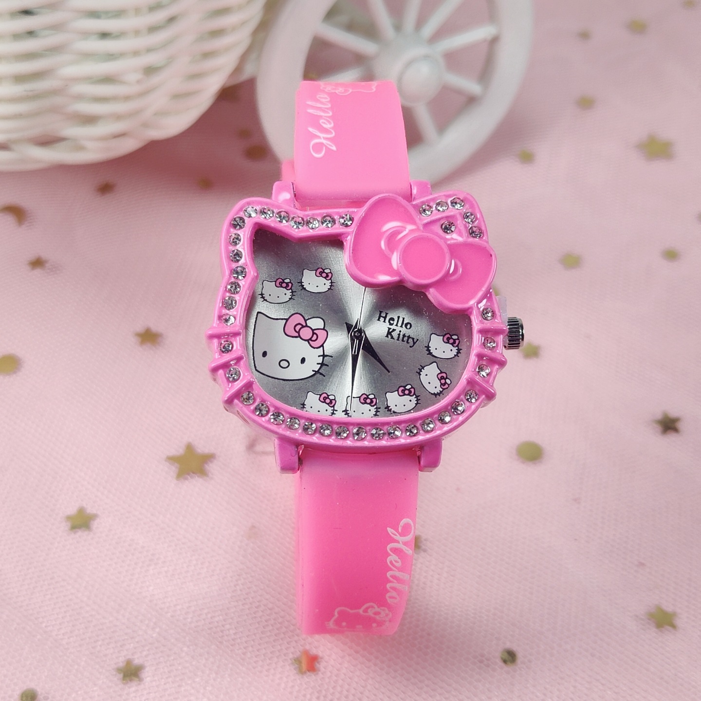 新款可爱儿童学生卡通女孩女生硅胶手表学生手表