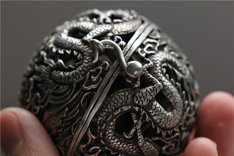 仿古白铜(苗银)压襟香熏可内置香熏球饰品挂件批发