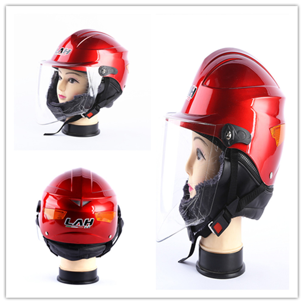 厂家直销电动车头盔 摩托车头盔 冬季保暖头盔四季头盔批发