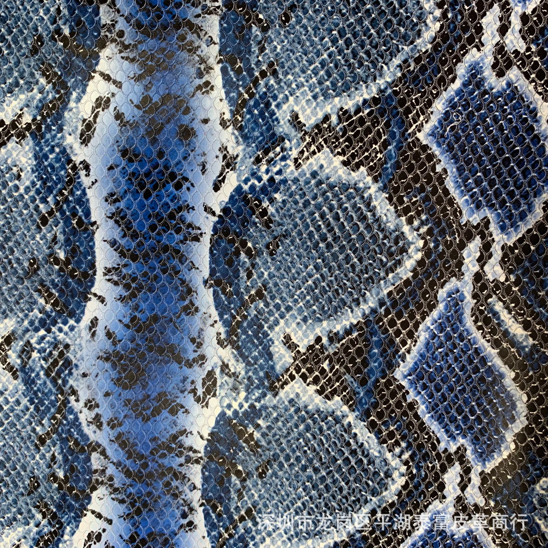 蛇纹印花皮革面料箱包手袋鞋材革珠宝盒人造革软包服装pu革定做