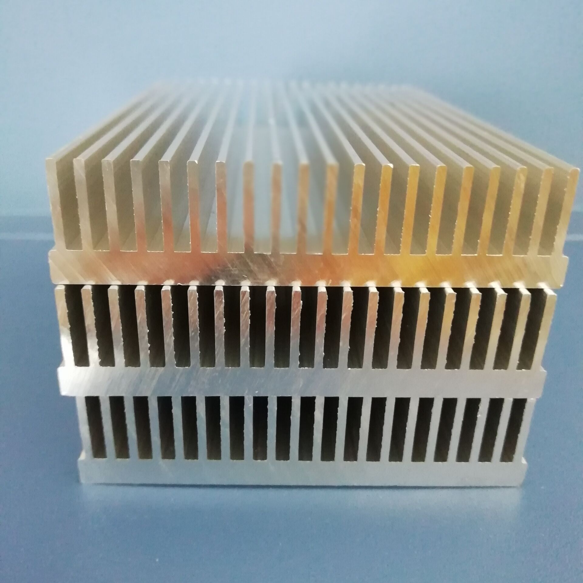 厂家生产电子散热器 散热片 60*15*85mm 欢迎惠顾