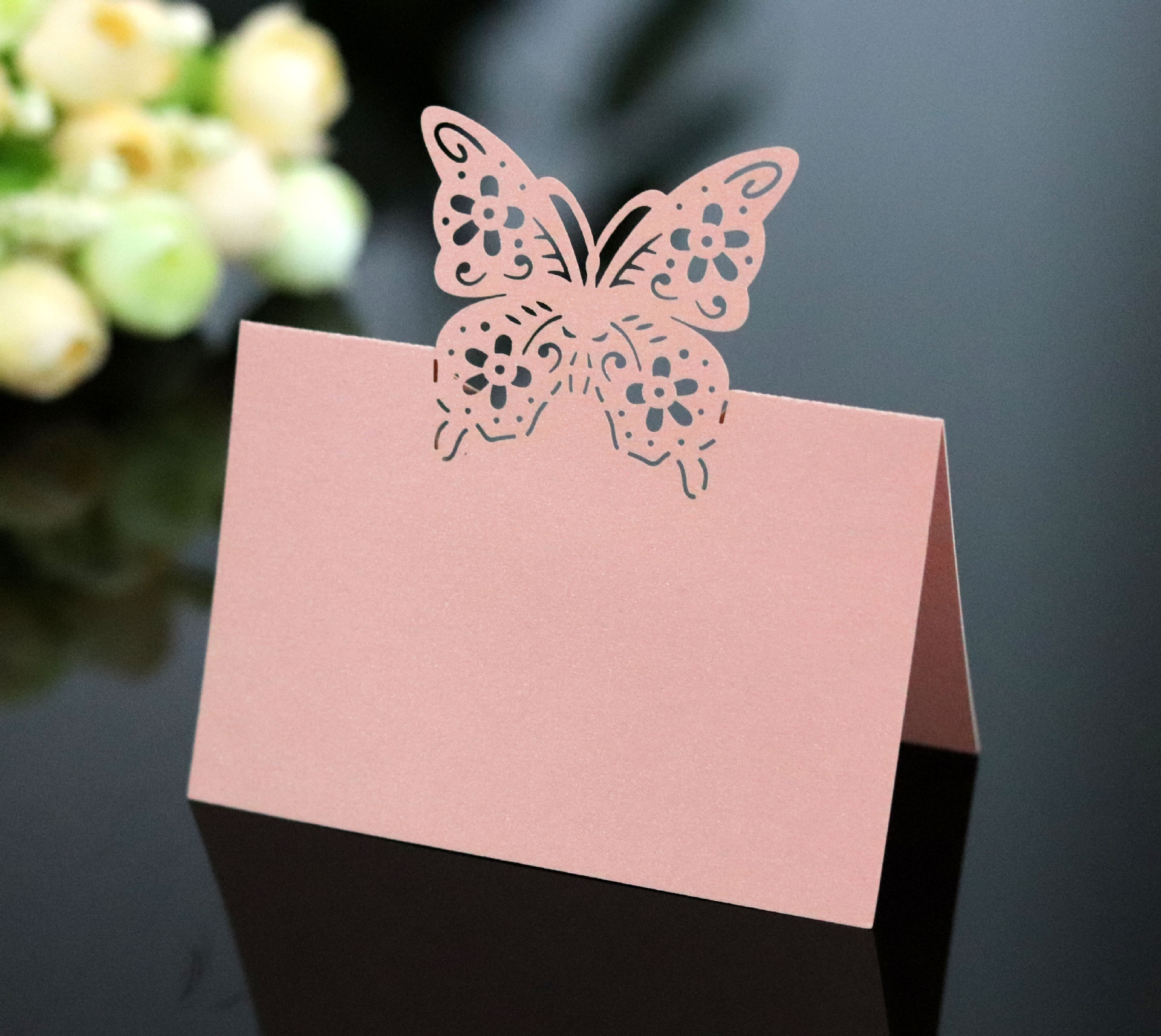 欧式结婚席位卡 蝴蝶卡片激光镂空纸桌卡 座位牌卡姓名座次卡批发