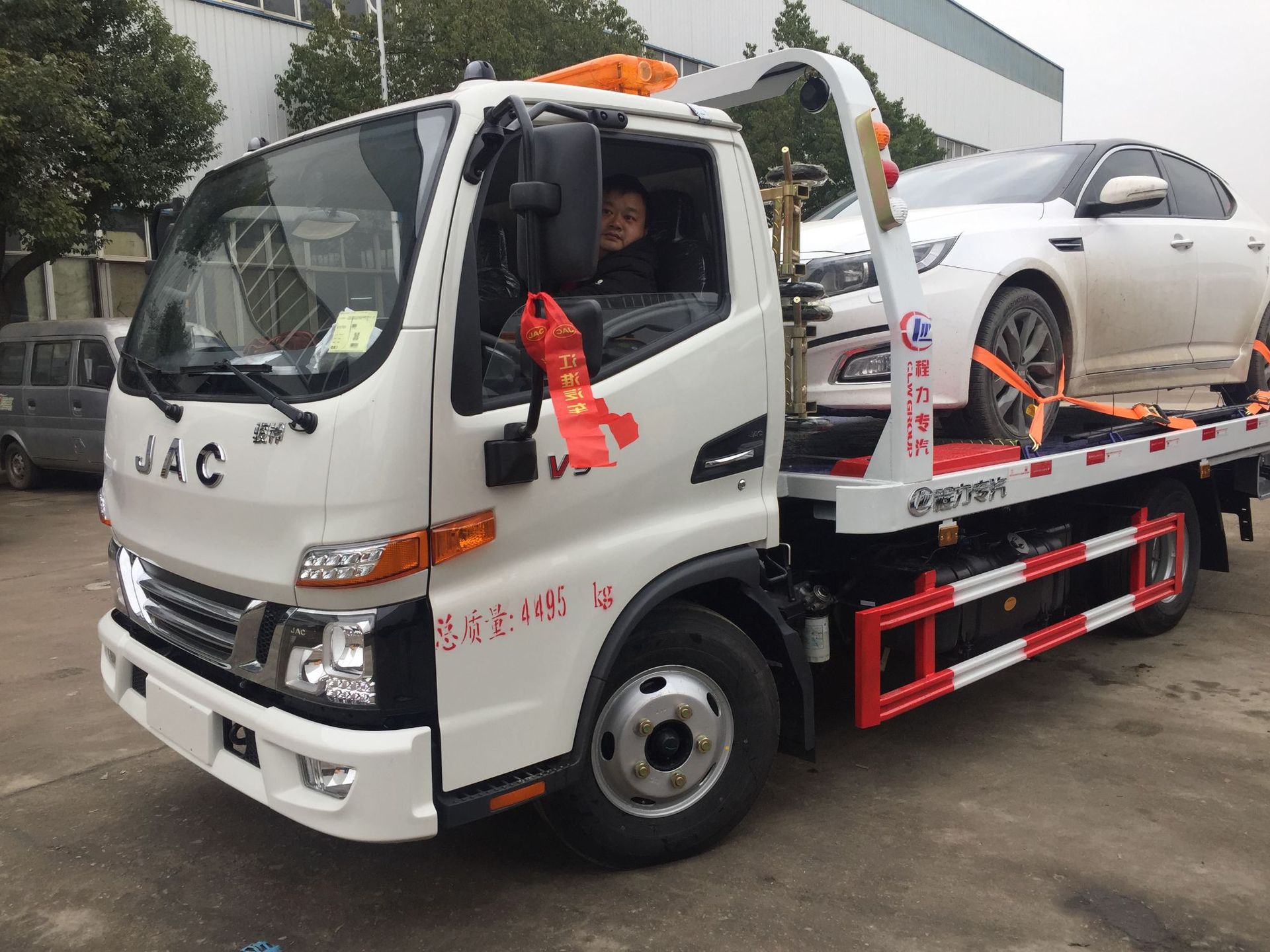 江淮骏铃清障车 蓝牌 道路救援一拖二清障车 4s店修理厂救援车