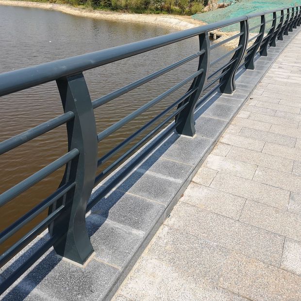 来图定制 铝合金护栏 景区栏杆扶手管 河道景观防撞桥梁护栏立柱