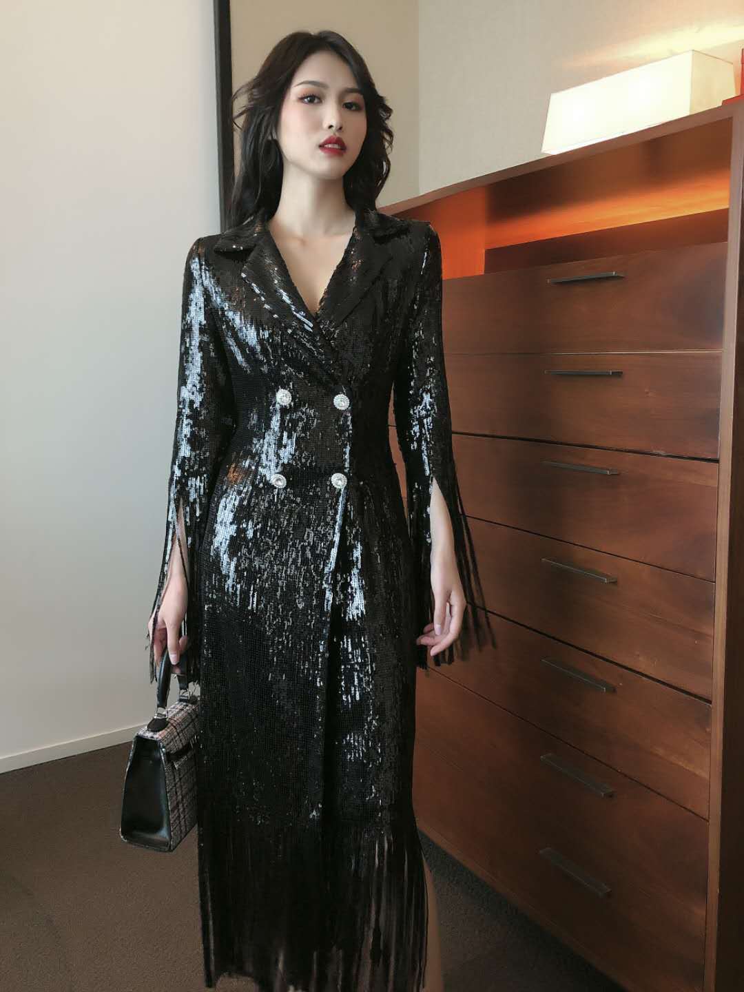 晚礼服女2019新款高贵气质黑色翻领双排扣亮片显瘦主持人礼服长款