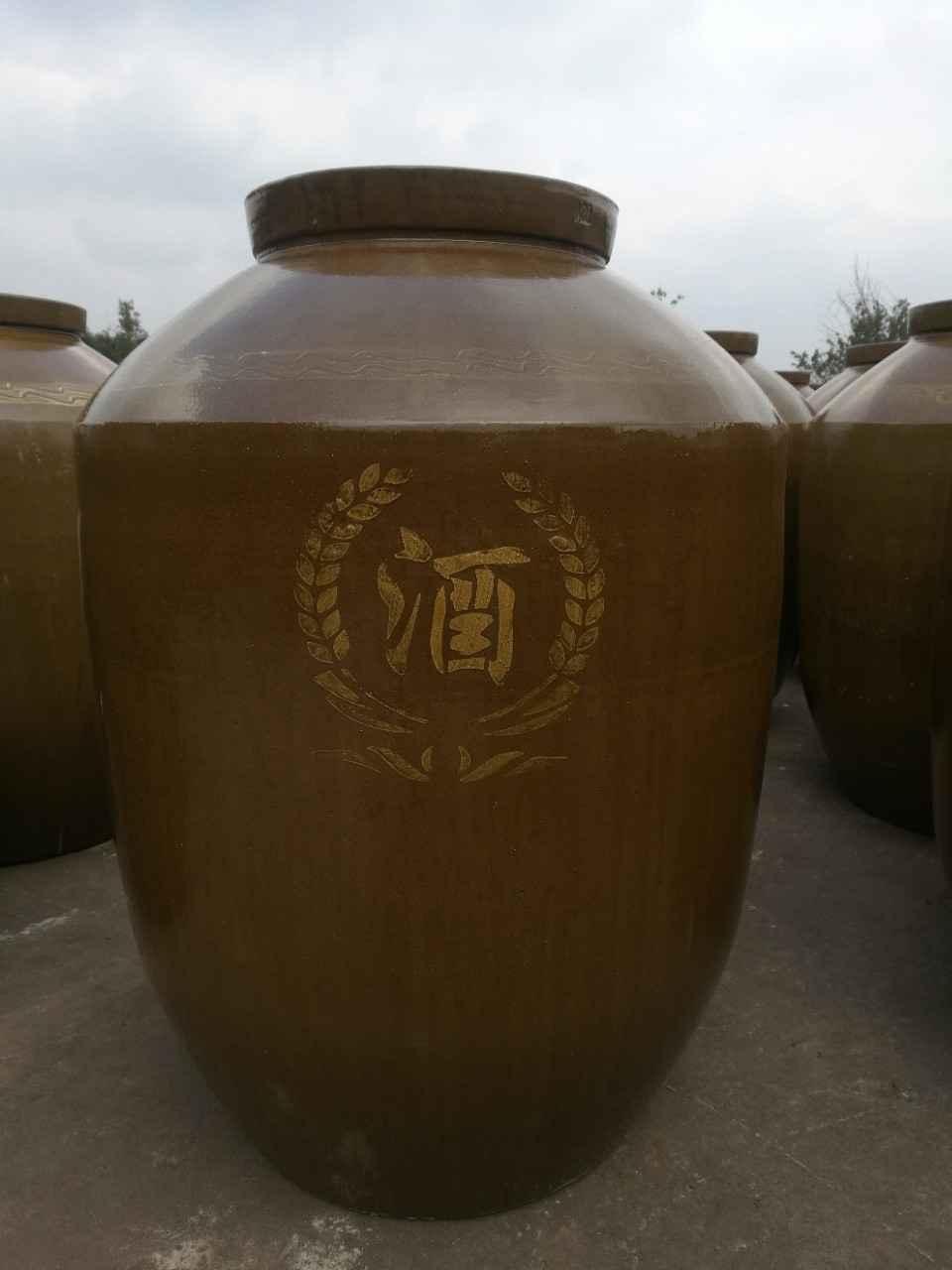 四川酒坛600斤酒缸300公斤厂家直销土陶酒坛-阿里巴巴