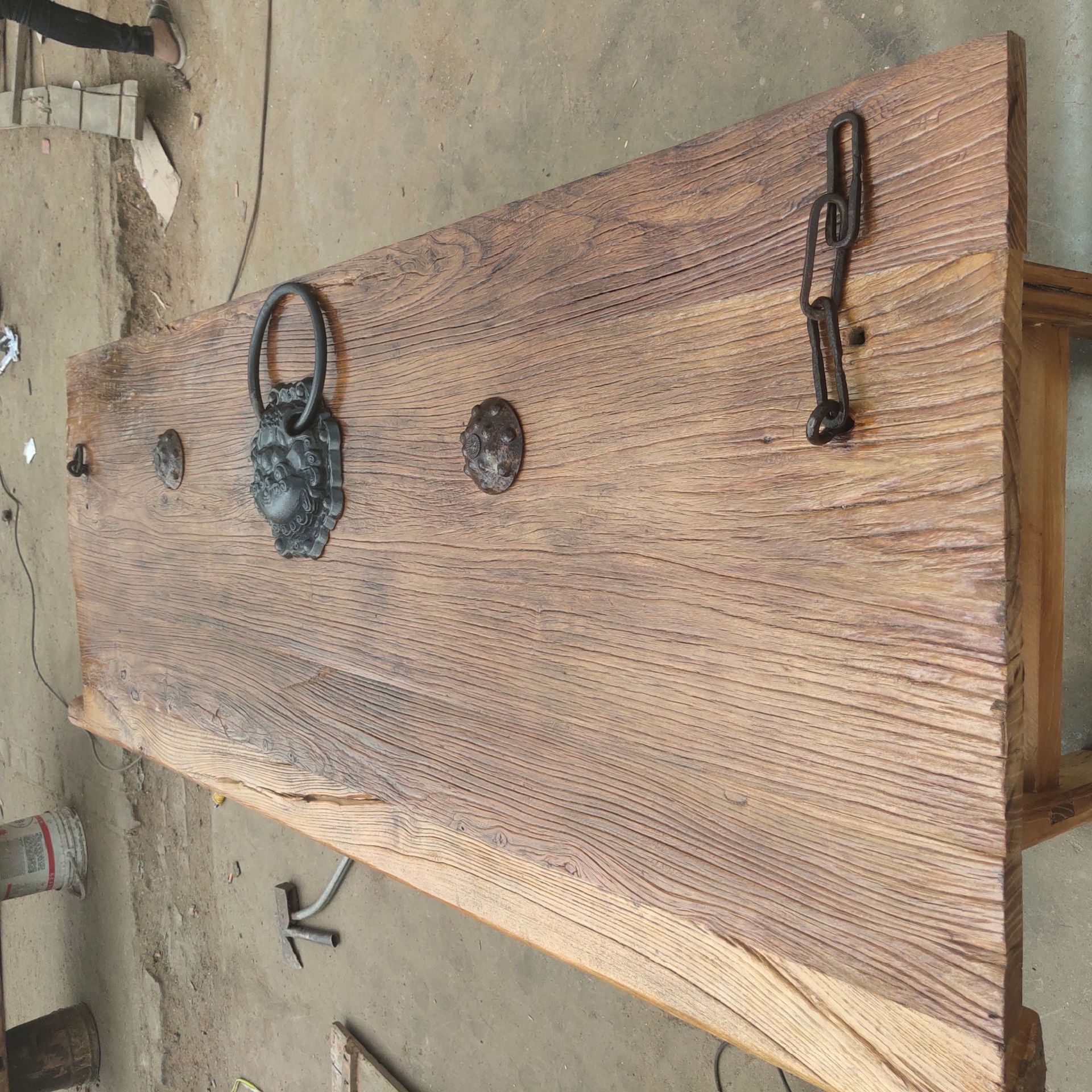 木板材  老榆木门板  老榆木房梁  仿古做旧榆木大门