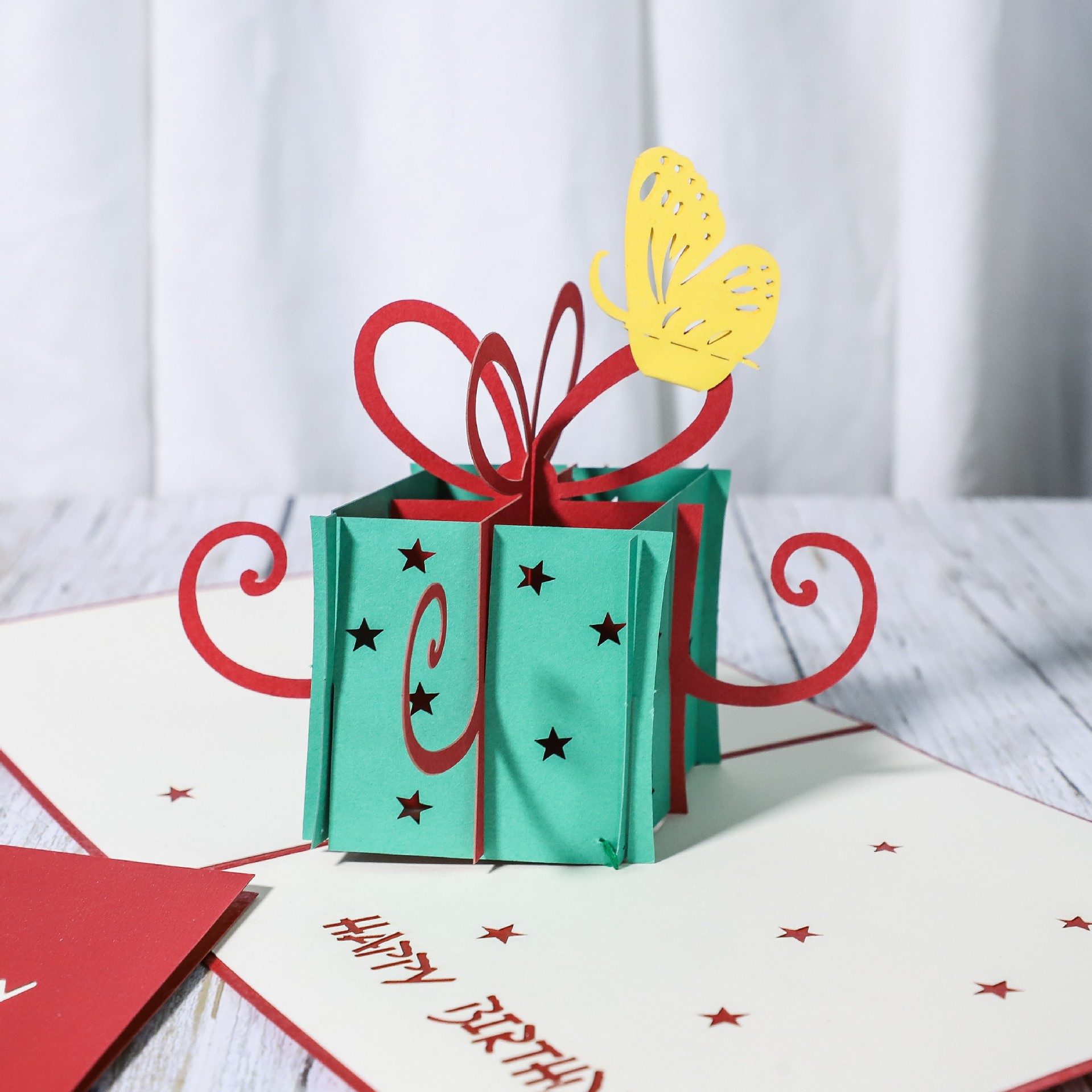 生日快乐创意新款生日立体贺卡手工纸雕祝福贺卡定制生日礼物