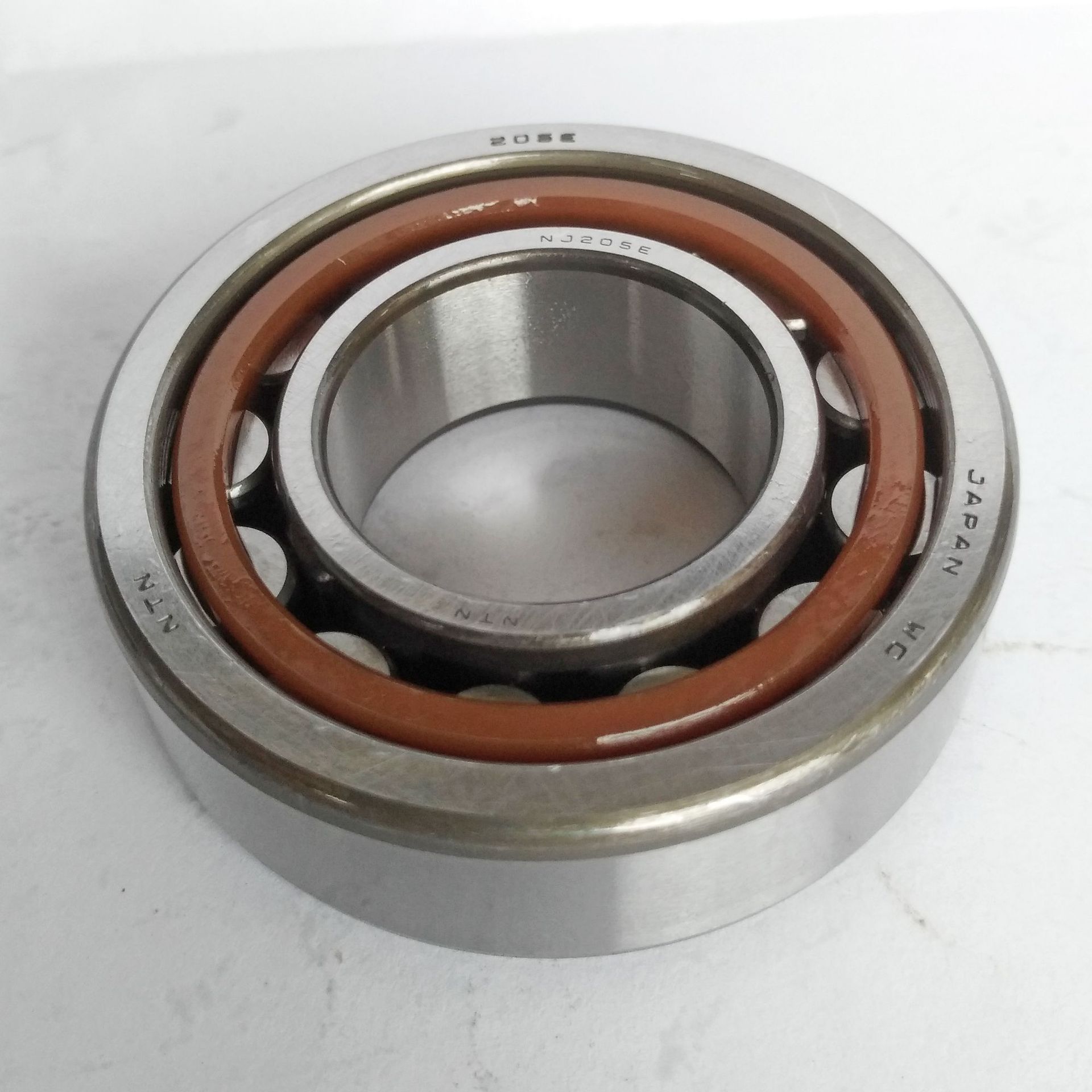 gb/t283-94-nu型内圈无挡边圆柱滚子轴承nu205et2x