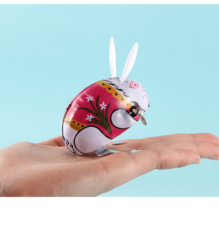 经典热卖义乌厂家批发怀旧上链发条玩具铁皮兔子地摊玩具儿童玩具