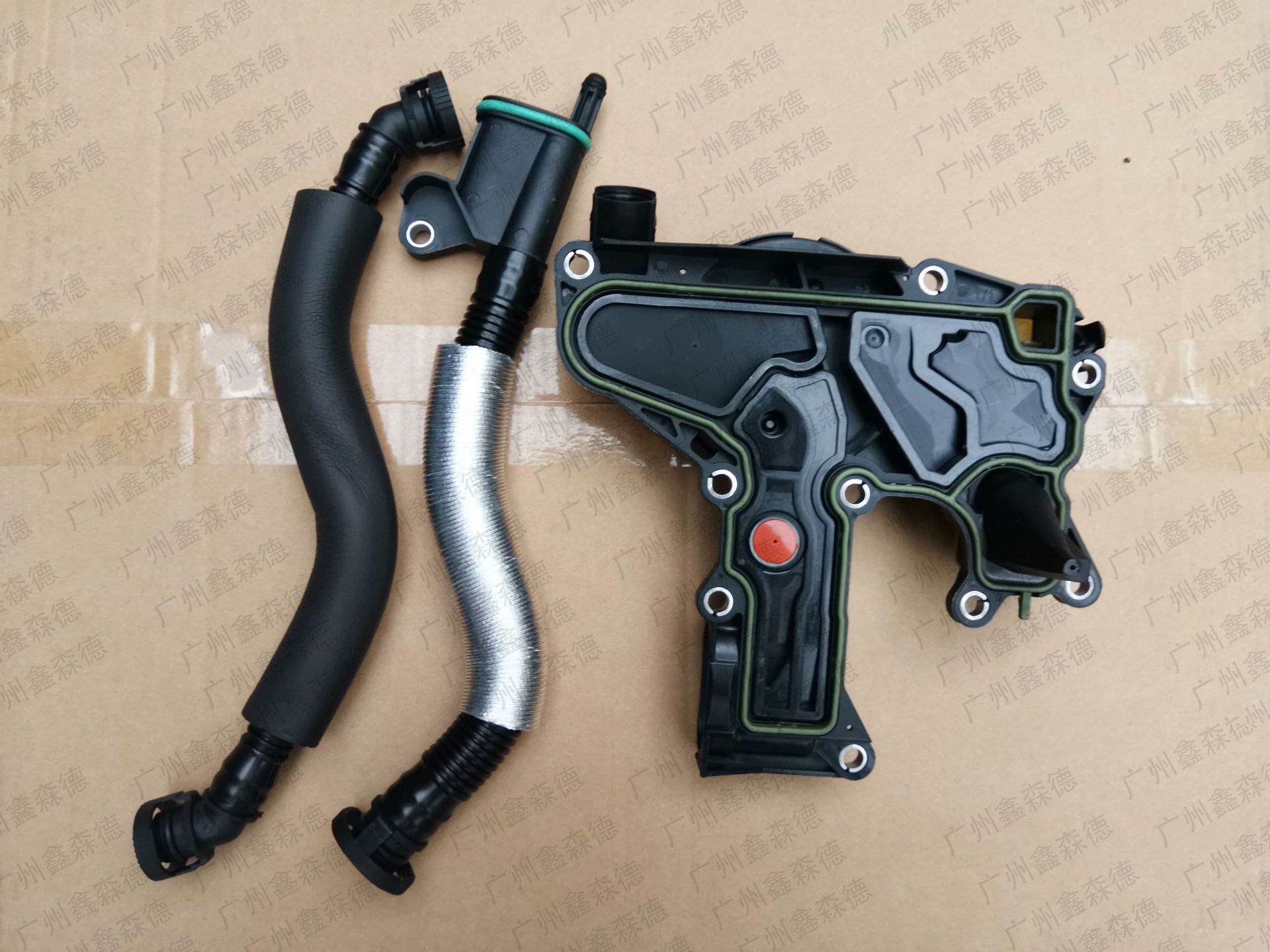 厂家直销 途观帕萨特迈腾a4lq5 油水分离器 废气阀 06h103495