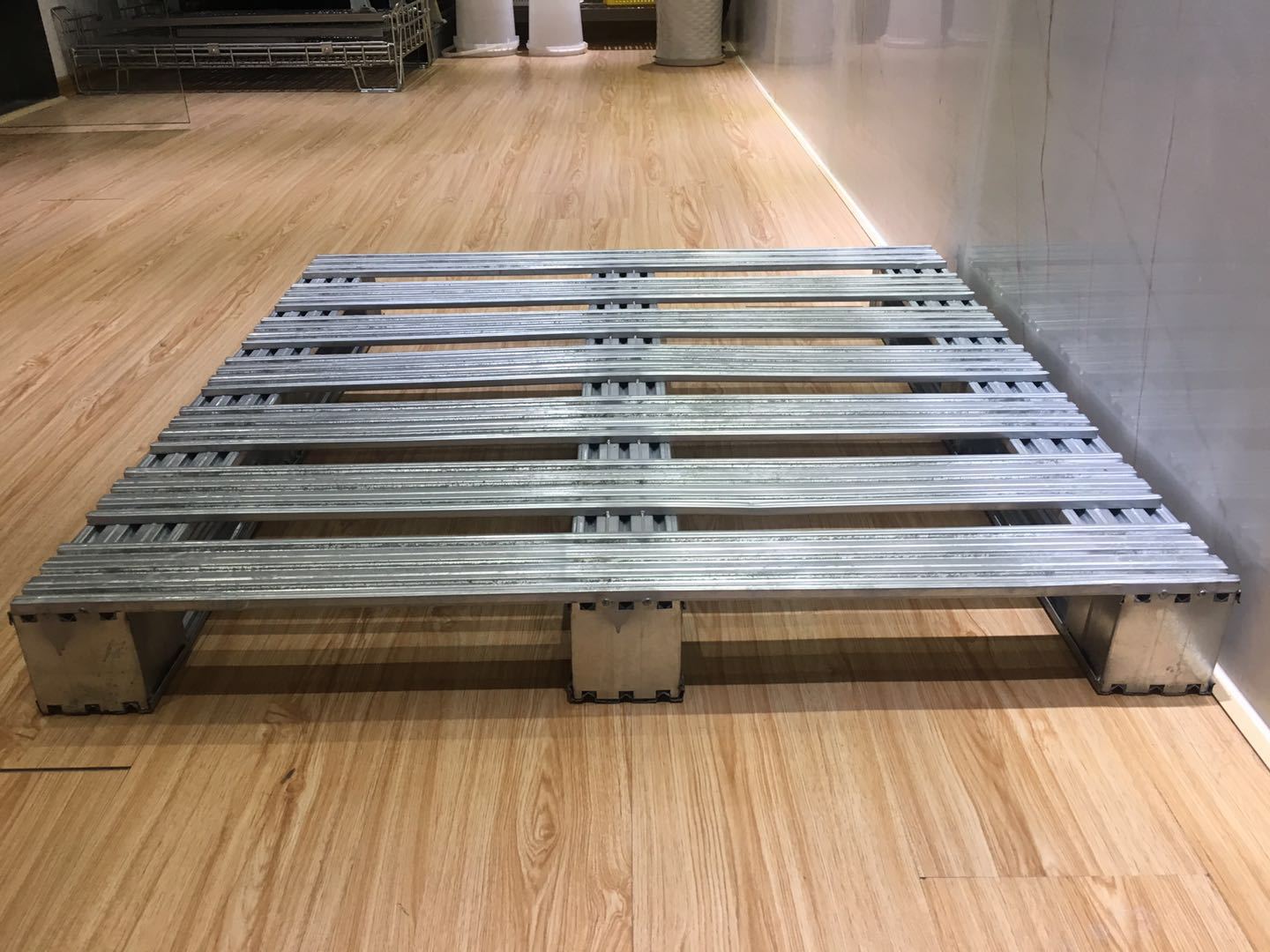 镀锌板托盘,金属托盘,出口免烟熏托盘,镀锌板栈板