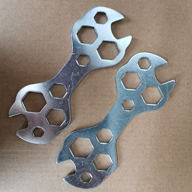 厂家批发多功能花片山地自行车多孔扳手维修工具多孔梅花六角扳手