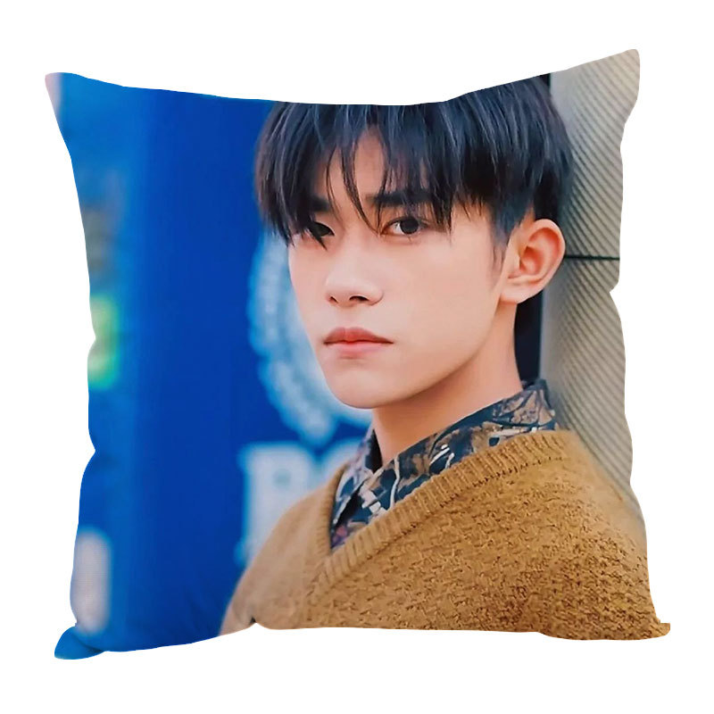 tfboys易烊千玺周边同款抱枕靠垫定制来图定做照片海报生日礼物品
