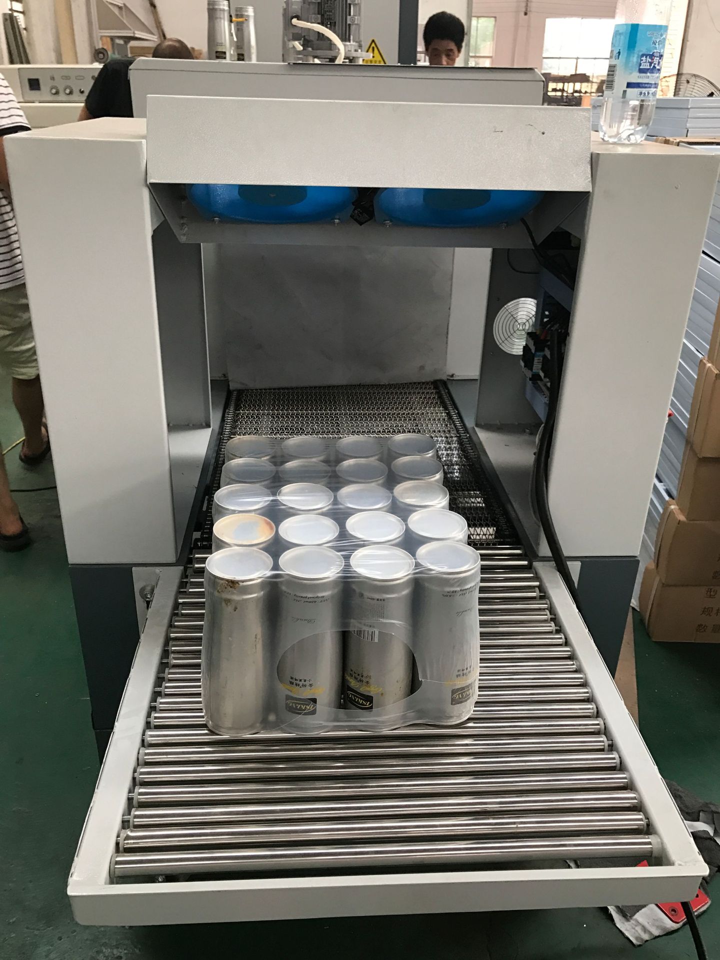 德美瑞饮料热收缩膜包装机 半自动膜包机 饮料行业专套膜包装机