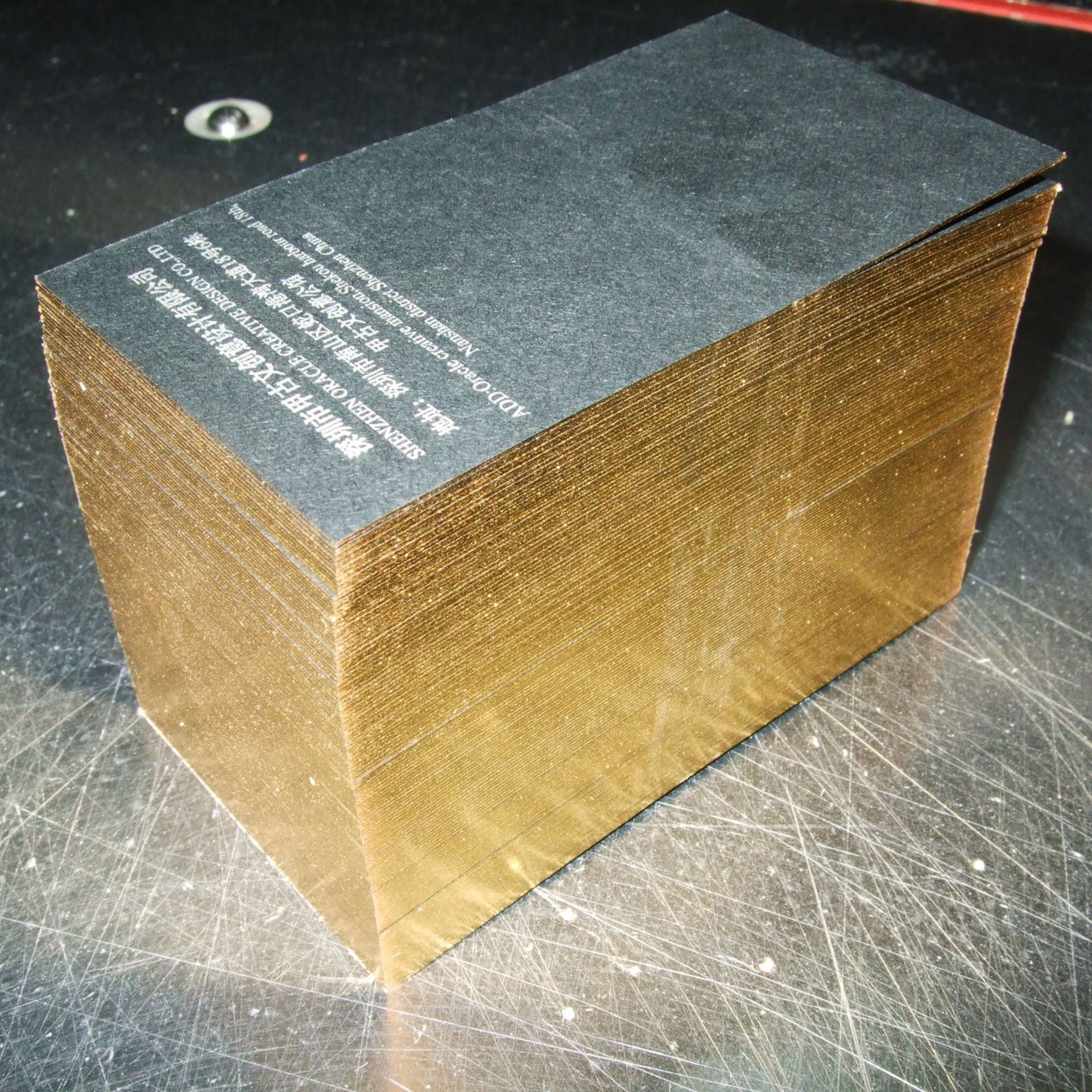 3成交0张深圳龙岗厂家印刷uv光油特种纸名片 企业印刷专色烫金名片