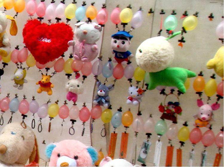 批发气球爱华特大3号球欢乐装饰气球打枪扎镖专用小气球彩色水球