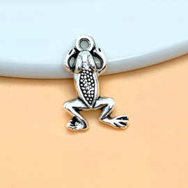 新款古银色动物小青蛙挂件吊坠diy手工饰品配件项链手链耳坠批发
