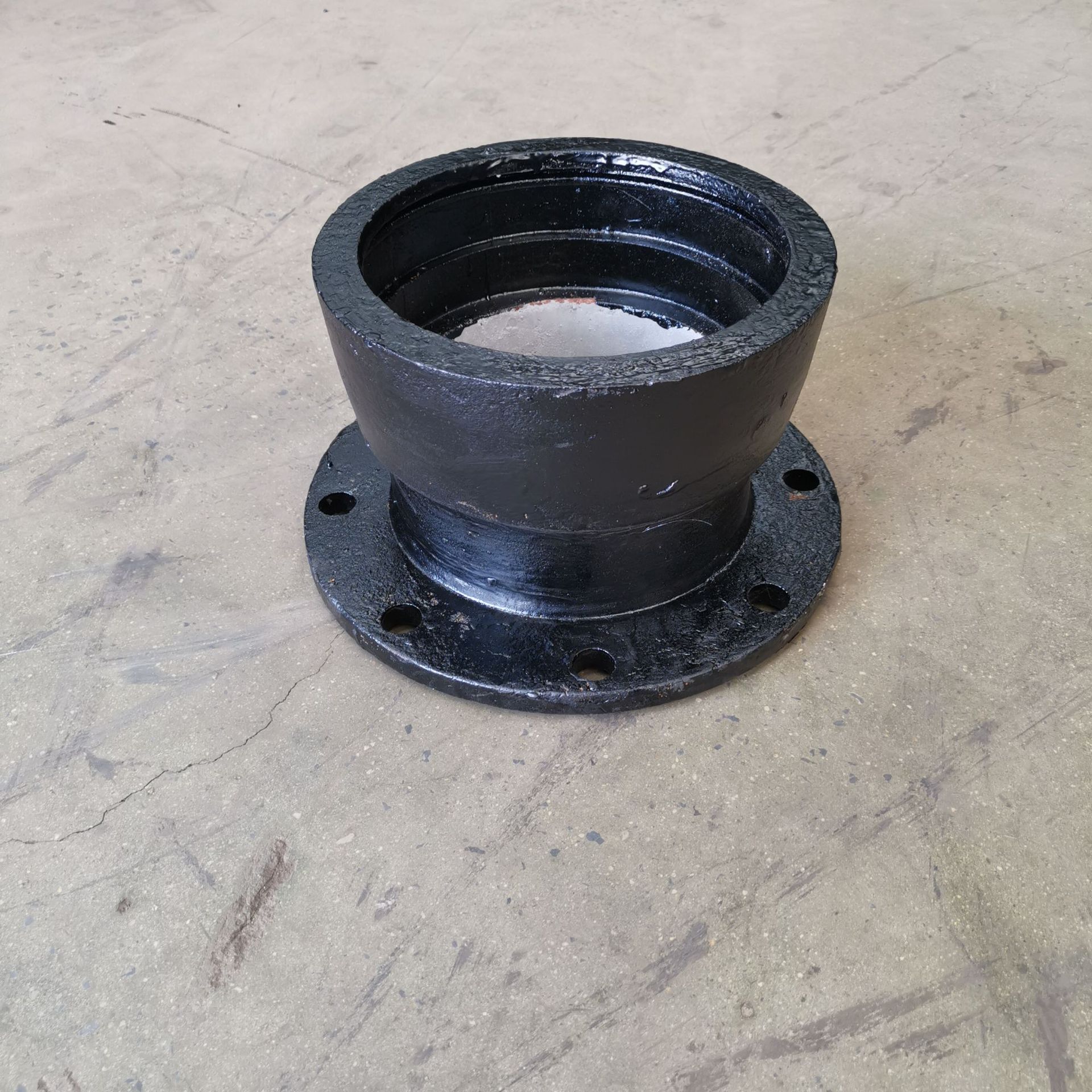 销售球墨铸铁管件盘承短管套管直管t型法兰乙管承插接头