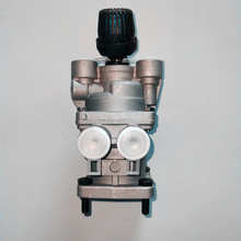 货车卡车红岩杰狮新金刚刹车总泵电控制动总泵刹车王带刹车灯开关