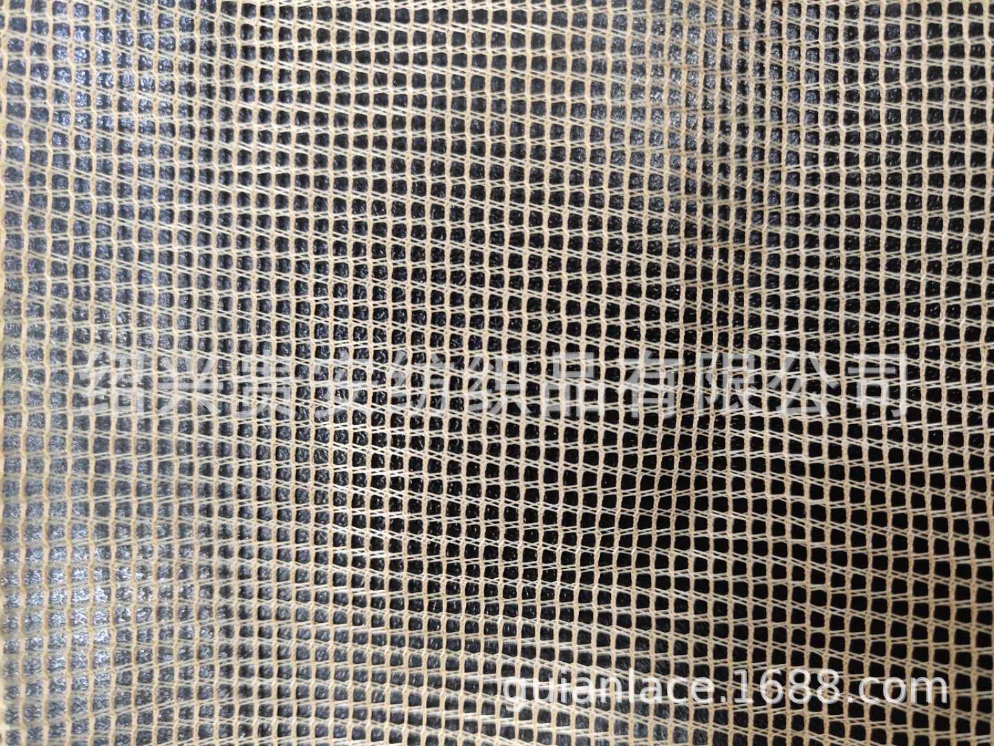 全涤网布方格子网黄色现货渔网布女装童装面料粗网涤纶无弹网纱