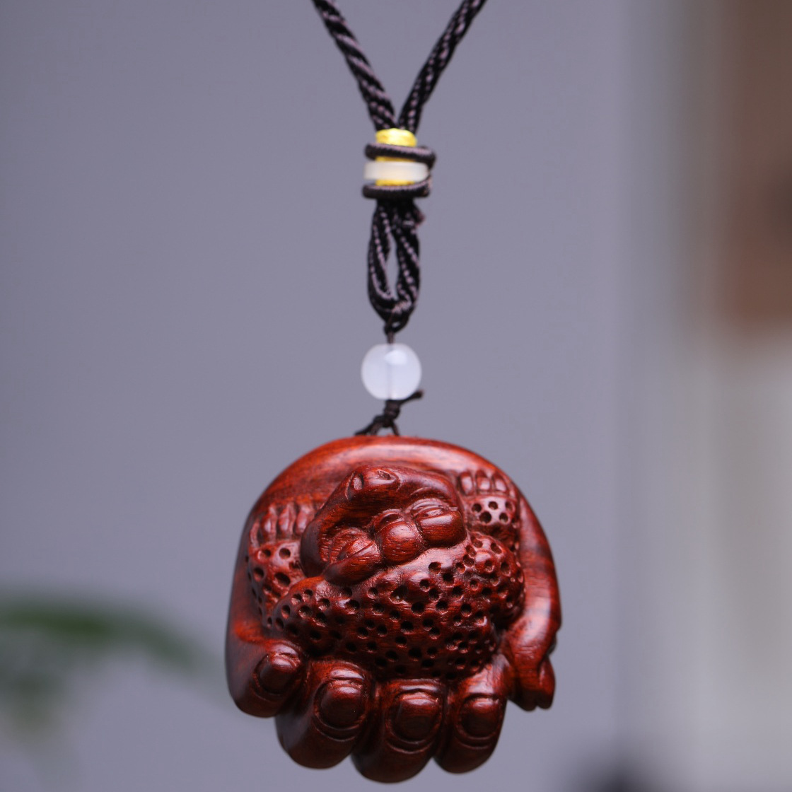 木雕 紫檀木手握金蟾挂件手机链 工艺礼品随手礼