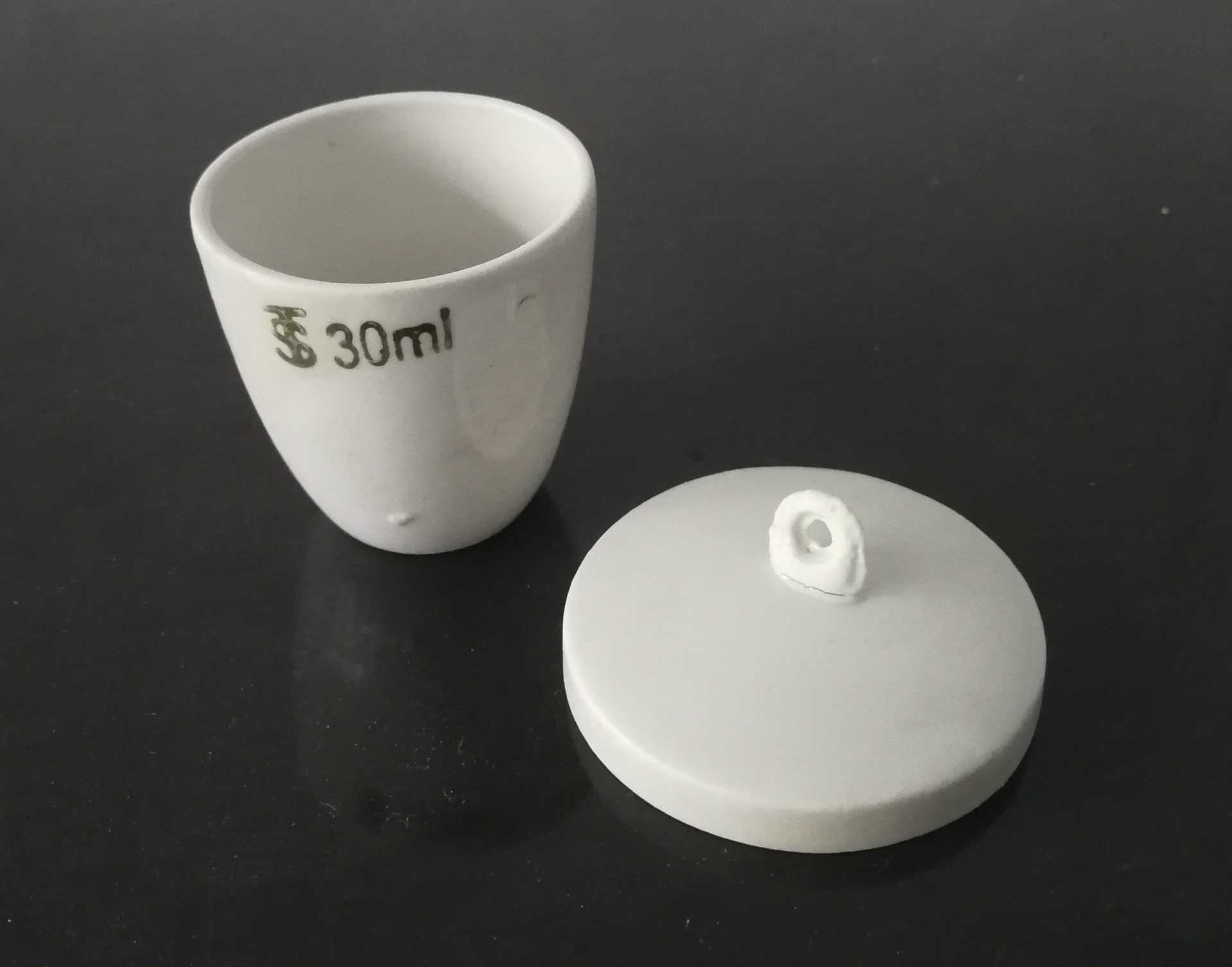 20ml30ml瓷坩埚 化验室做实验带盖坩埚100毫升