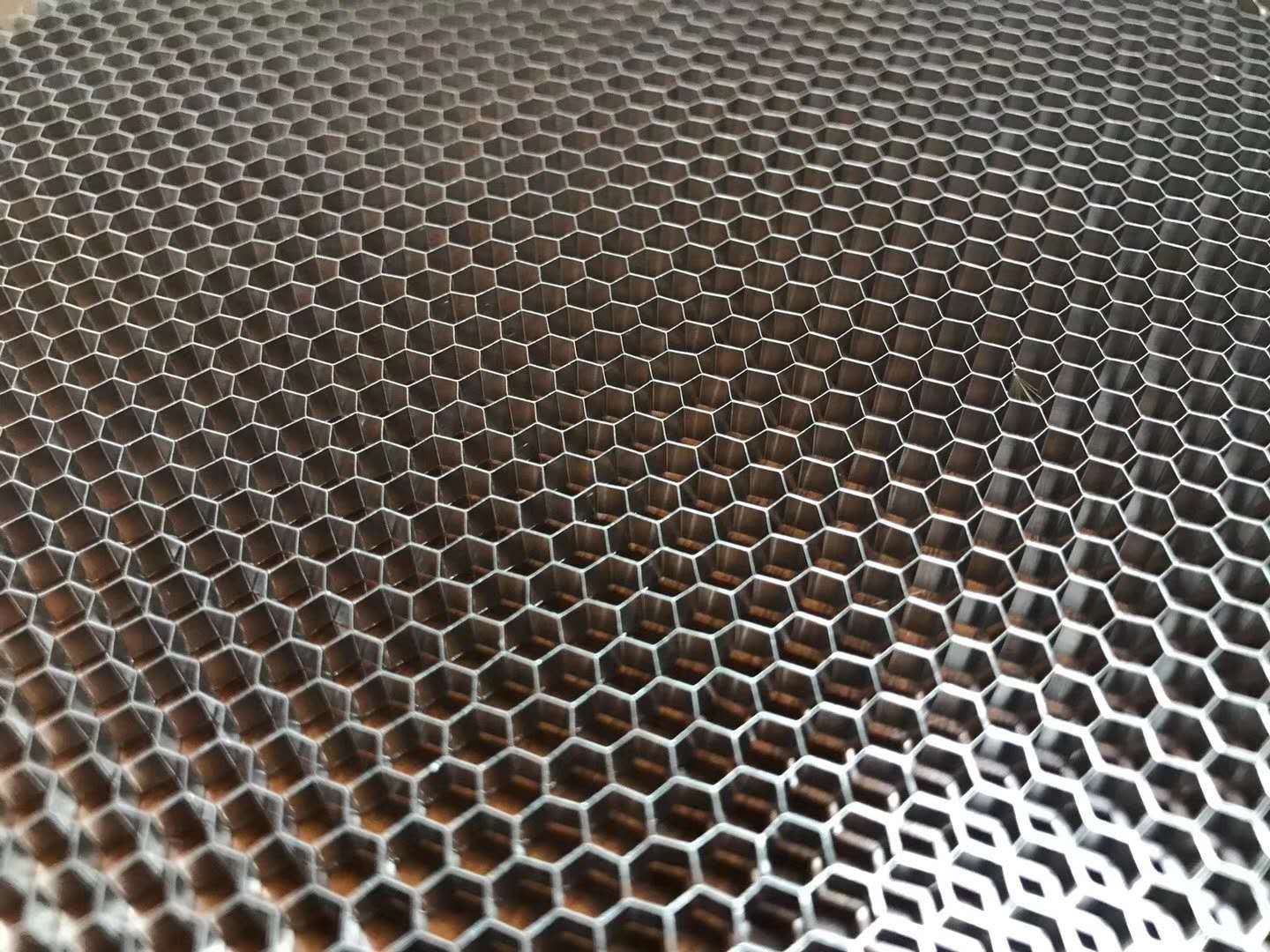 小孔铝蜂窝 灯饰铝蜂窝 铝蜂窝芯 微孔-阿里巴巴